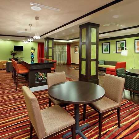 Holiday Inn Express & Suites Houston East - Baytown, An Ihg Hotel Экстерьер фото